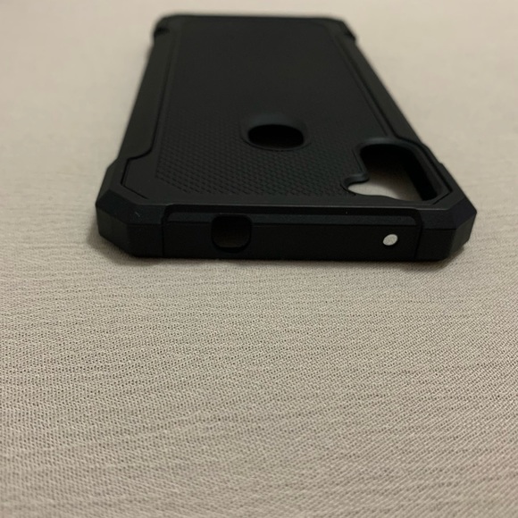 Samsung Galaxy A11 | Tuff Rugged Protective Case Metro by T-Mobile - Picture 4 of 13